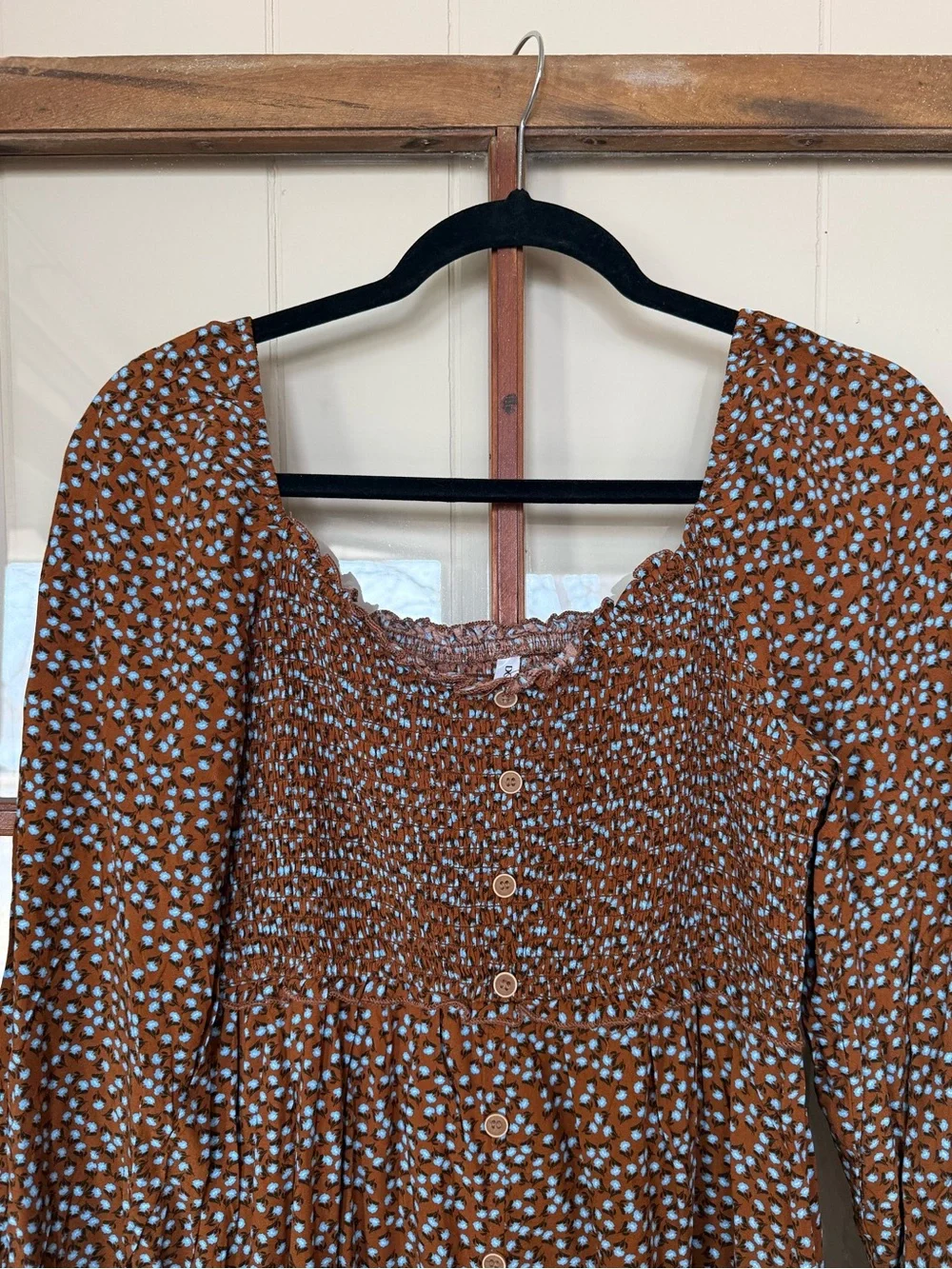 Dokotoo NWOT Brown Floral Smocked Long-sleeve Maxi Dress Boho Flowy - Medium - Picture 4 of 8